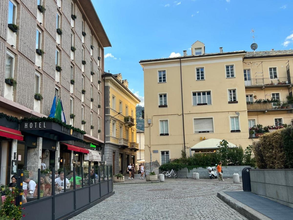 BELABRI'- centralissime mansarde charme&comfort Aosta Exterior foto